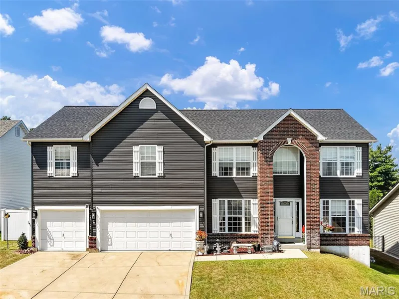 309 Thoreau Boulevard, O'Fallon, MO 63366 — listing photo 6 of 77