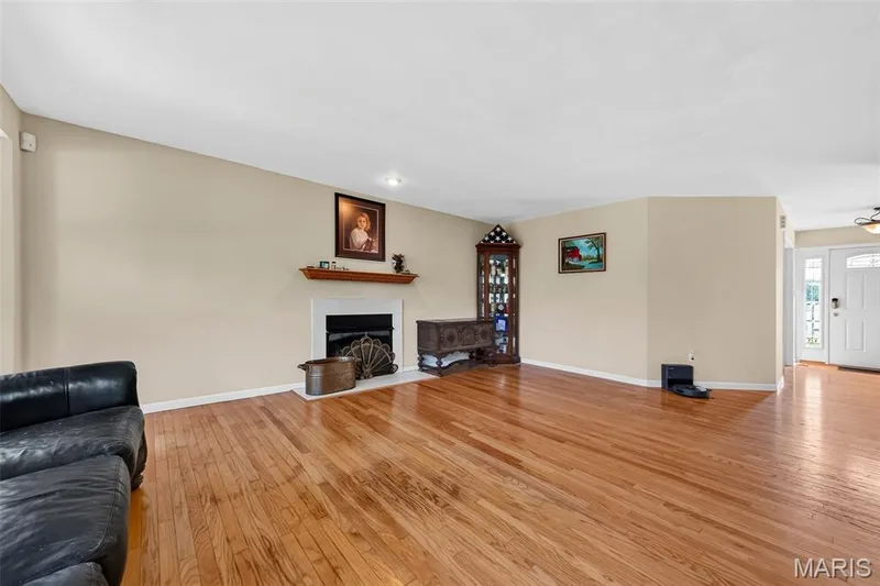 309 Thoreau Boulevard, O'Fallon, MO 63366 — listing photo 10 of 77