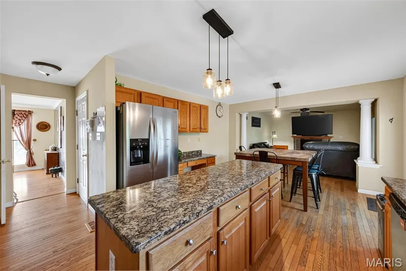 309 Thoreau Boulevard, O'Fallon, MO 63366 — listing photo 14 of 77