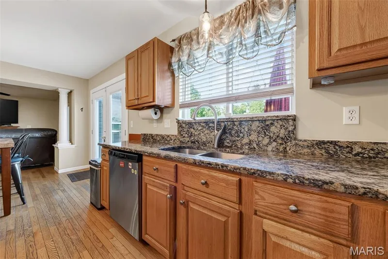 309 Thoreau Boulevard, O'Fallon, MO 63366 — listing photo 15 of 77
