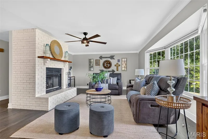 2442 Jackson Road, Wentzville, MO 63385 — listing photo 5 of 46