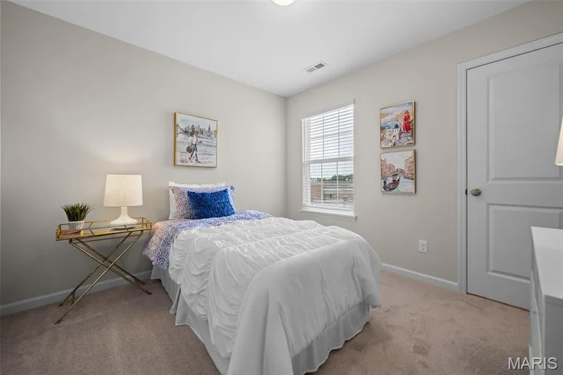 2 Burlington at Oakshire, O'Fallon, MO 63385 — listing photo 3 of 26