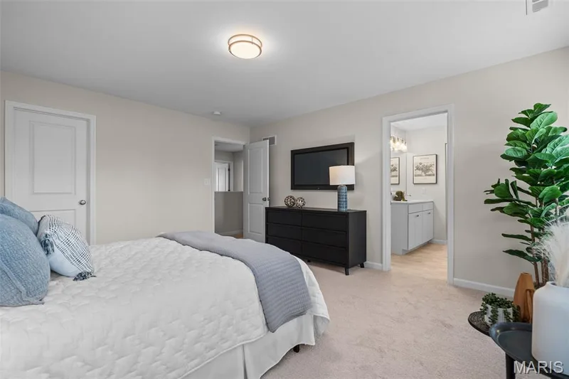 2 Burlington at Oakshire, O'Fallon, MO 63385 — listing photo 11 of 26