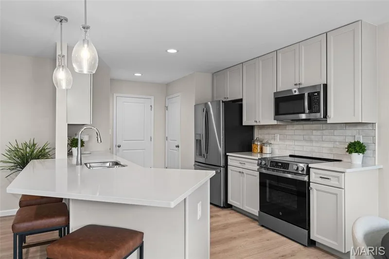 2 Burlington at Oakshire, O'Fallon, MO 63385 — listing photo 16 of 26