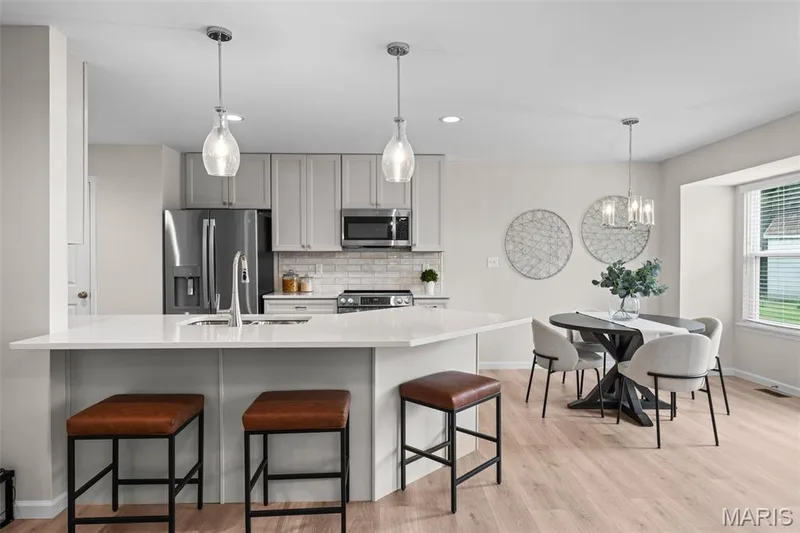 2 Burlington at Oakshire, O'Fallon, MO 63385 — listing photo 17 of 26