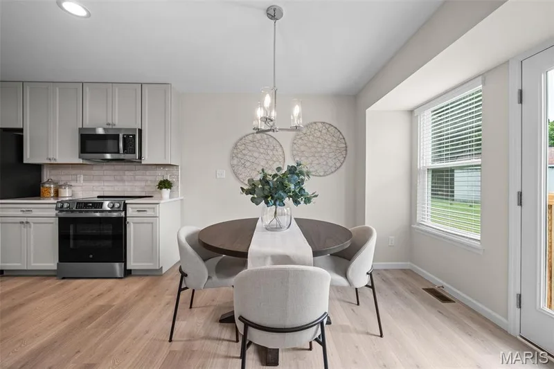 2 Burlington at Oakshire, O'Fallon, MO 63385 — listing photo 19 of 26