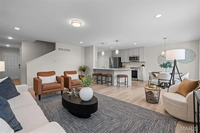 2 Burlington at Oakshire, O'Fallon, MO 63385 — listing photo 20 of 26