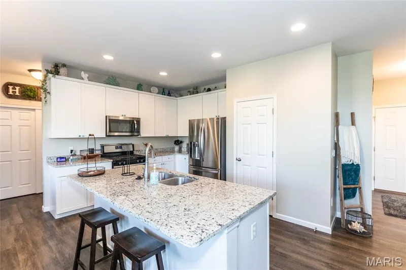 21 Meadow Vista Court, St Peters, MO 63376 — listing photo 13 of 51