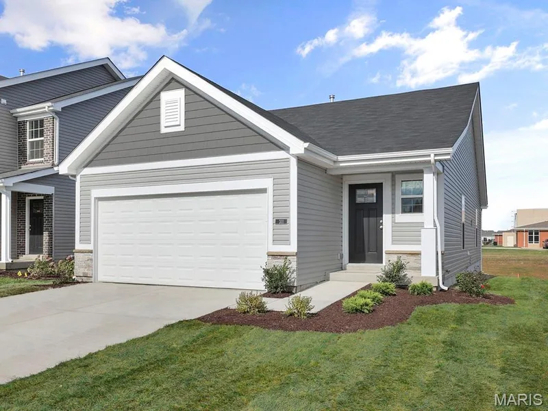 2 Carolina at Oakshire, O'Fallon, MO 63385 — listing photo 2 of 21