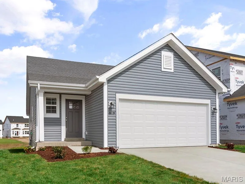 2 Carolina at Oakshire, O'Fallon, MO 63385 — listing photo 3 of 21