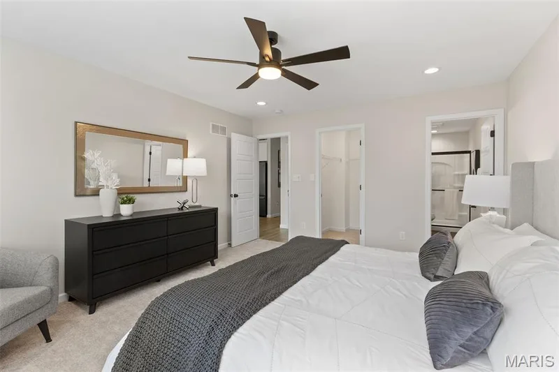 2 Carolina at Oakshire, O'Fallon, MO 63385 — listing photo 5 of 21