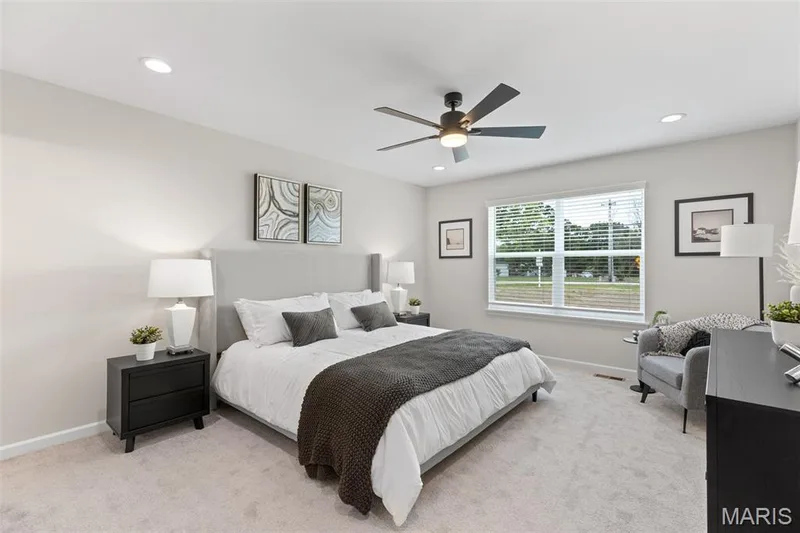 2 Carolina at Oakshire, O'Fallon, MO 63385 — listing photo 6 of 21
