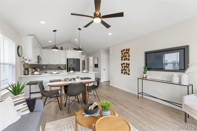2 Carolina at Oakshire, O'Fallon, MO 63385 — listing photo 7 of 21