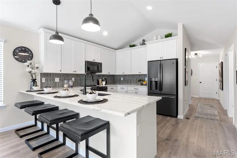 2 Carolina at Oakshire, O'Fallon, MO 63385 — listing photo 13 of 21