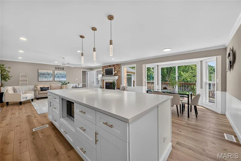 1768 Orchard Hill Drive, Chesterfield, MO 63017 — listing photo 17 of 95