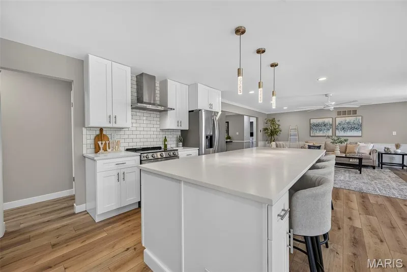 1768 Orchard Hill Drive, Chesterfield, MO 63017 — listing photo 18 of 95