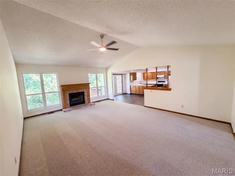 2827 Bromley Drive, O'Fallon, MO 63368 — listing photo 3 of 21