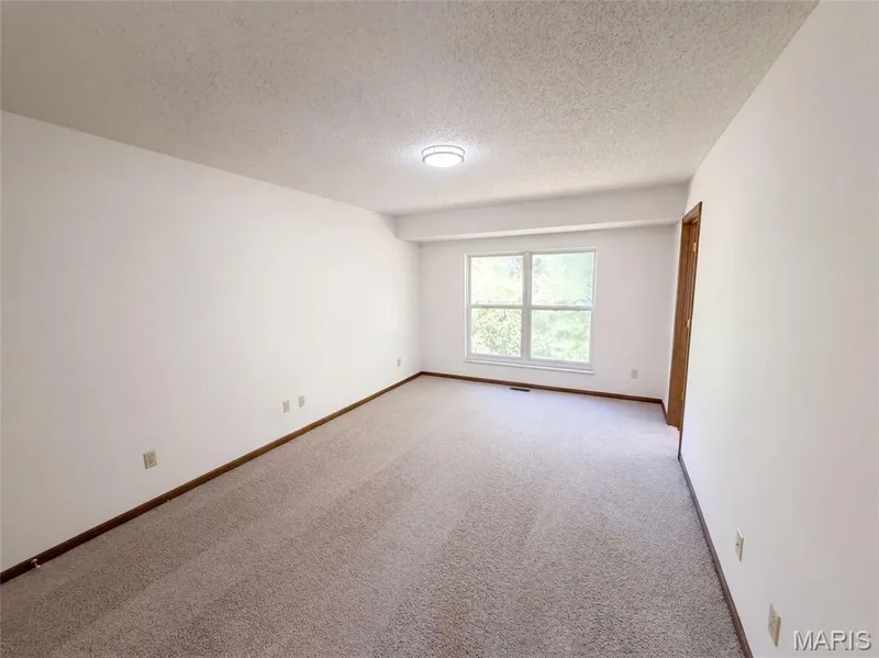 2827 Bromley Drive, O'Fallon, MO 63368 — listing photo 12 of 21