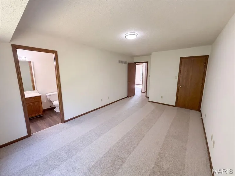 2827 Bromley Drive, O'Fallon, MO 63368 — listing photo 13 of 21