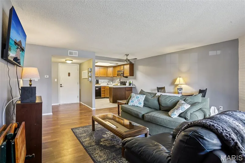 1440 Heritage Landing #208, St Charles, MO 63303 — listing photo 4 of 24