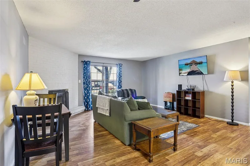 1440 Heritage Landing #208, St Charles, MO 63303 — listing photo 5 of 24