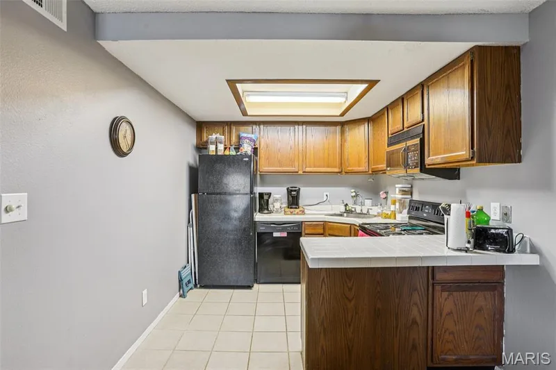 1440 Heritage Landing #208, St Charles, MO 63303 — listing photo 8 of 24