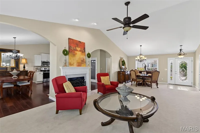 331 Fallon Parkway, St Peters, MO 63376 — listing photo 10 of 43