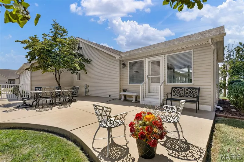 331 Fallon Parkway, St Peters, MO 63376 — listing photo 34 of 43
