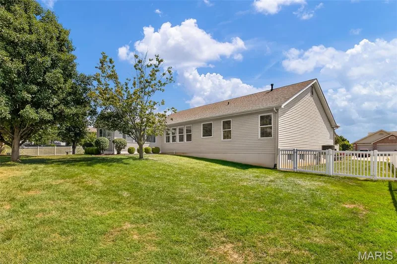 331 Fallon Parkway, St Peters, MO 63376 — listing photo 37 of 43