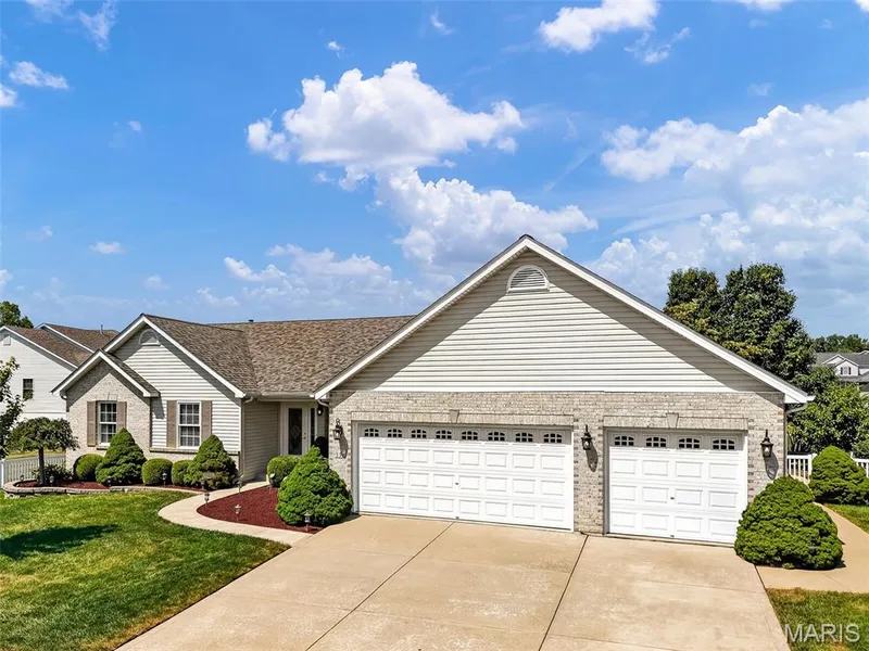 331 Fallon Parkway, St Peters, MO 63376 — listing photo 39 of 43