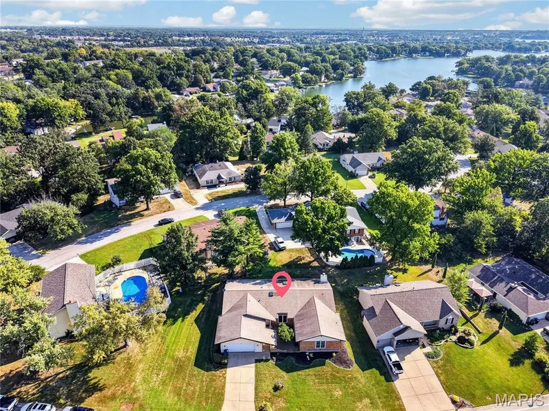 Proximity to the lake — 202 Rue Grand Drive, Lake St. Louis, MO 63367