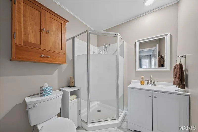 202 Rue Grand Drive, Lake St. Louis, MO 63367 — listing photo 13 of 26