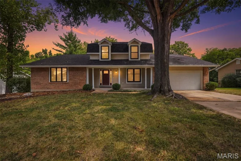 1751 Canyon View Court, Chesterfield, MO 63017 — listing photo 1 of 25