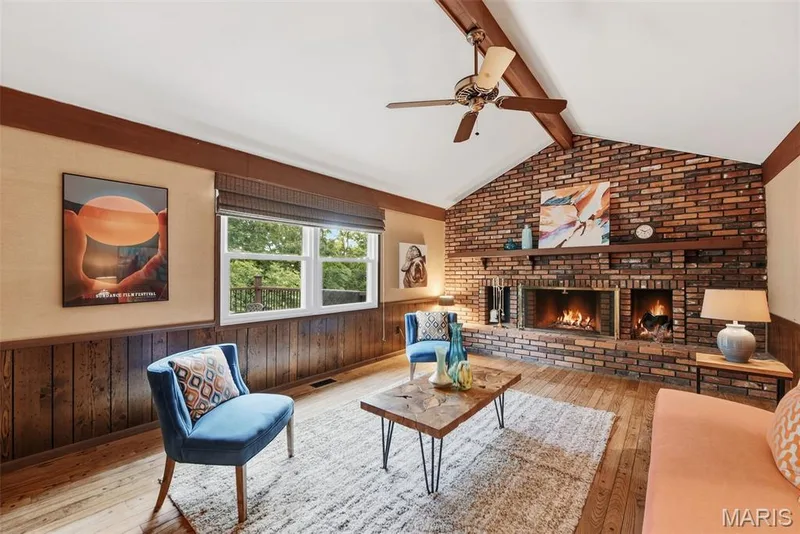 1751 Canyon View Court, Chesterfield, MO 63017 — listing photo 7 of 25