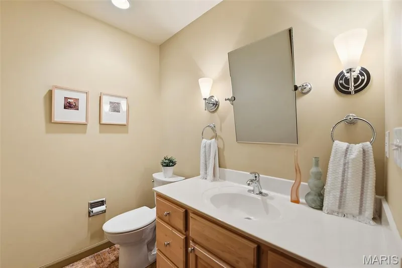 1751 Canyon View Court, Chesterfield, MO 63017 — listing photo 23 of 25