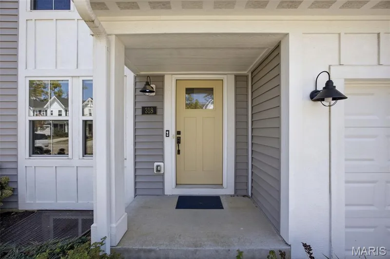 318 Newbridge Way, St Charles, MO 63368 — listing photo 5 of 29