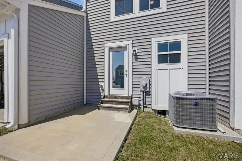 318 Newbridge Way, St Charles, MO 63368 — listing photo 25 of 29