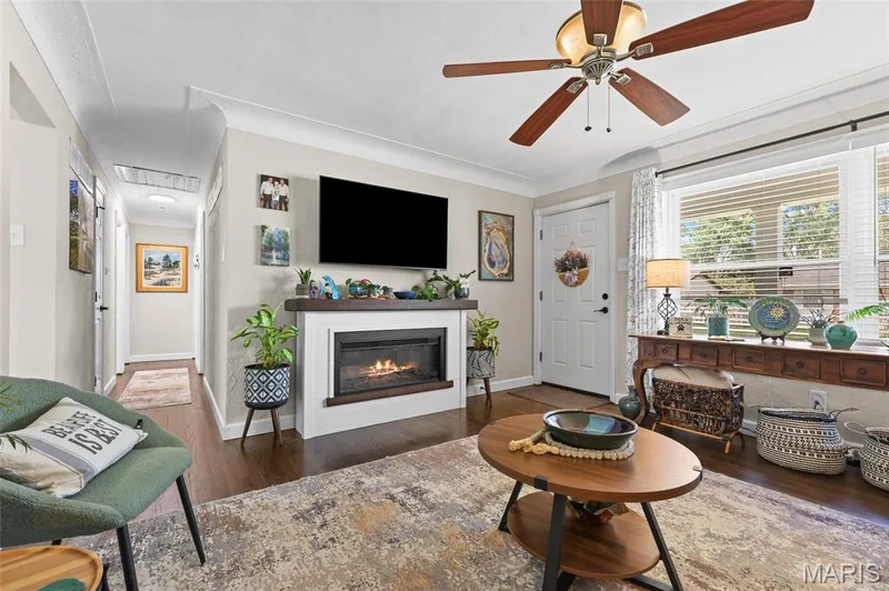 22 Saint Mark Drive, St Peters, MO 63376 — listing photo 3 of 48