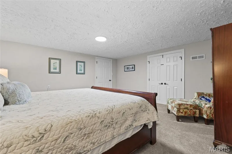 22 Saint Mark Drive, St Peters, MO 63376 — listing photo 32 of 48