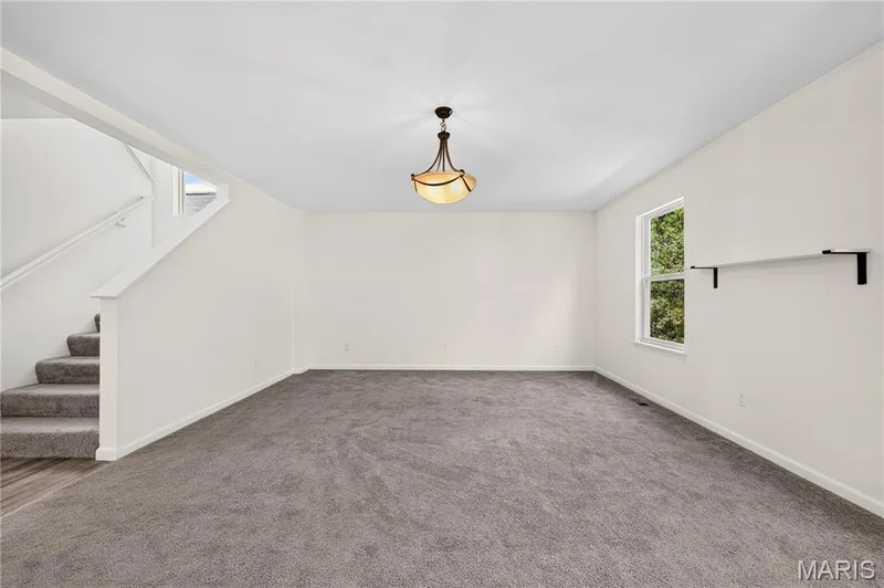 219 Quiet Bend Drive, Wentzville, MO 63385 — listing photo 3 of 31
