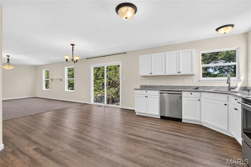 219 Quiet Bend Drive, Wentzville, MO 63385 — listing photo 15 of 31