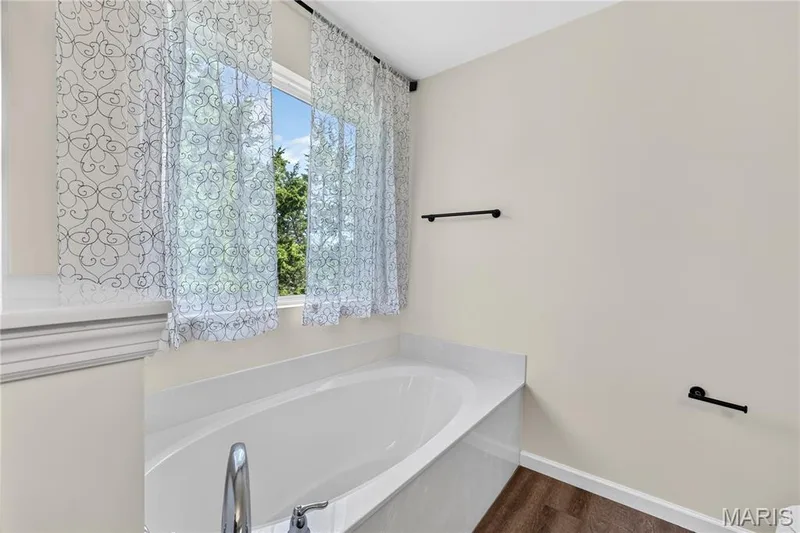 219 Quiet Bend Drive, Wentzville, MO 63385 — listing photo 27 of 31
