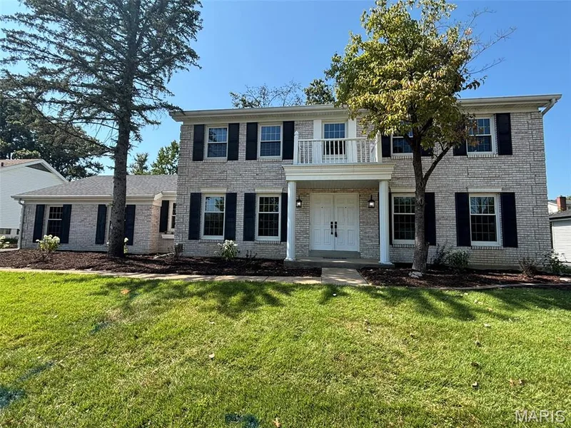 1917 Dovercliff Court, Chesterfield, MO 63017 — listing photo 11 of 54