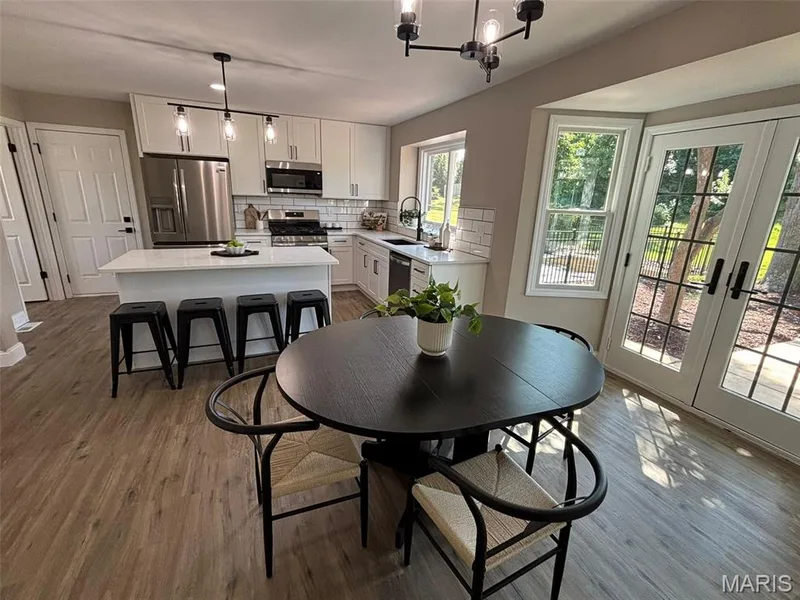 1917 Dovercliff Court, Chesterfield, MO 63017 — listing photo 20 of 54
