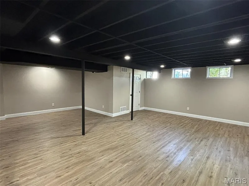 1917 Dovercliff Court, Chesterfield, MO 63017 — listing photo 44 of 54