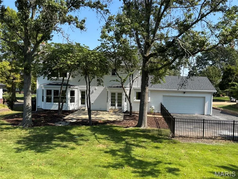 1917 Dovercliff Court, Chesterfield, MO 63017 — listing photo 50 of 54