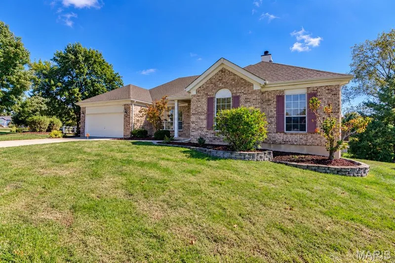 22 Gulf Shores Drive, O'Fallon, MO 63368 — listing photo 2 of 50