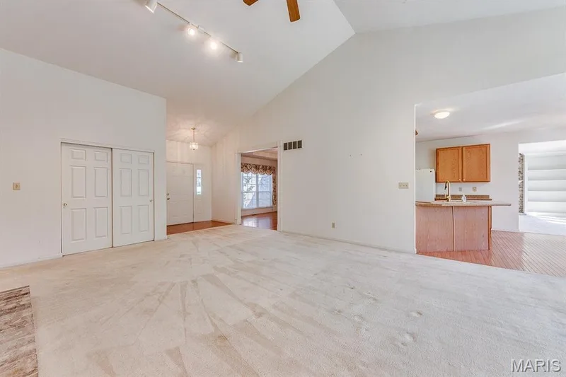 22 Gulf Shores Drive, O'Fallon, MO 63368 — listing photo 6 of 50