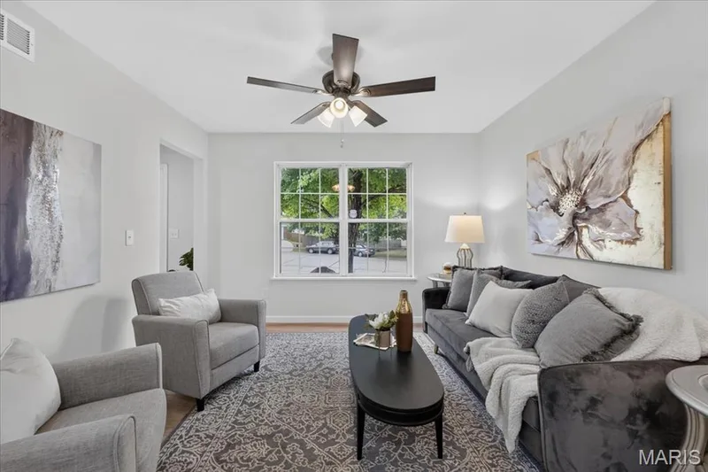 8204 Bristol Valley Drive, St Peters, MO 63376 — listing photo 17 of 62