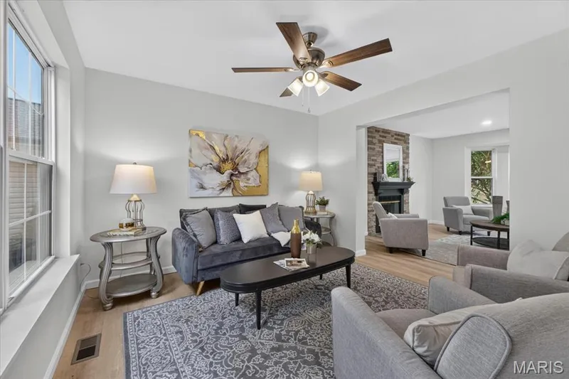 8204 Bristol Valley Drive, St Peters, MO 63376 — listing photo 18 of 62